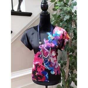 Cynthia Women's Black Floral 100% Polyester Round Neck Short Sleeve Top Blouse M